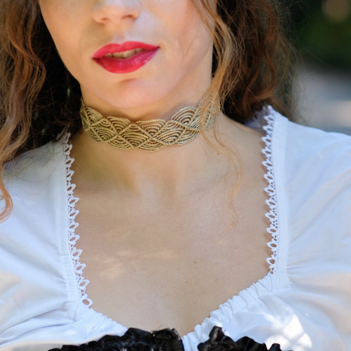 Gold lace choker
