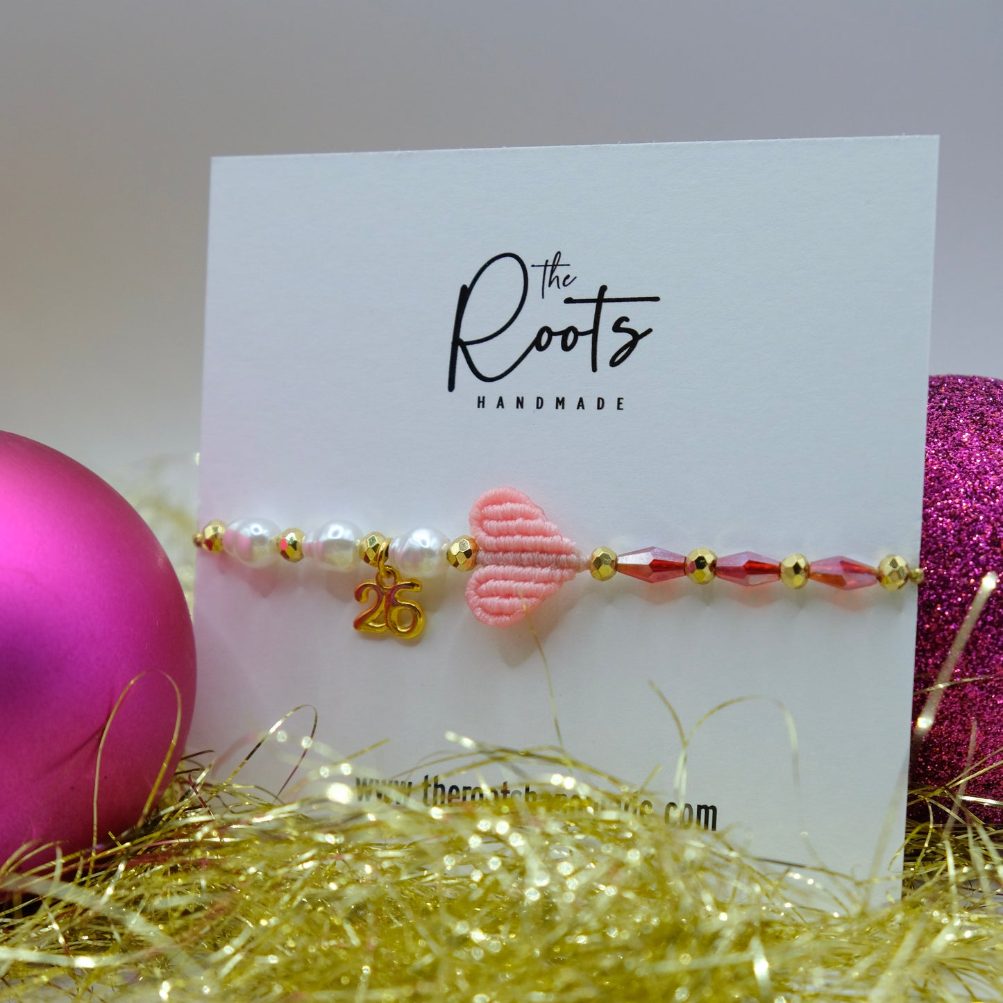 Heart charm bracelet - pink