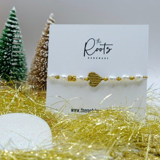 Heart charm bracelet - gold