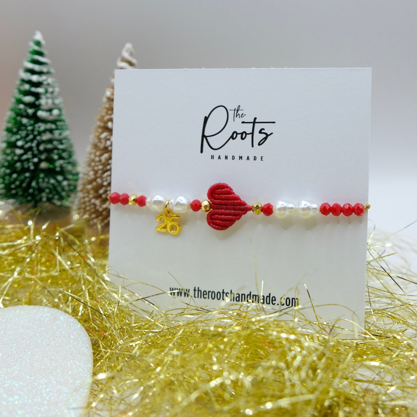 Heart charm bracelet - red