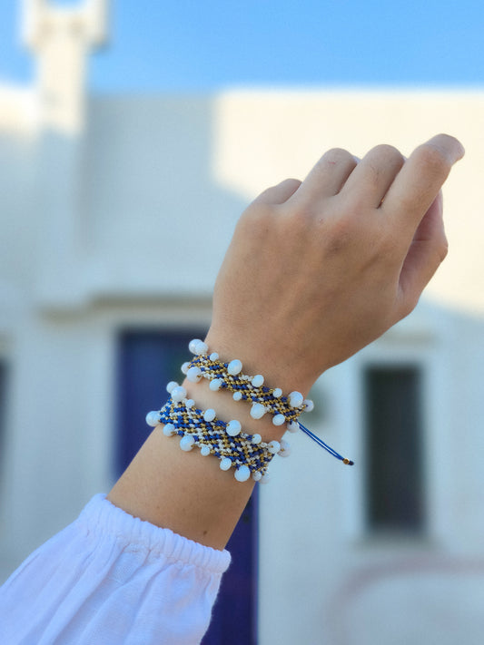Bubble bracelet (blue and white)