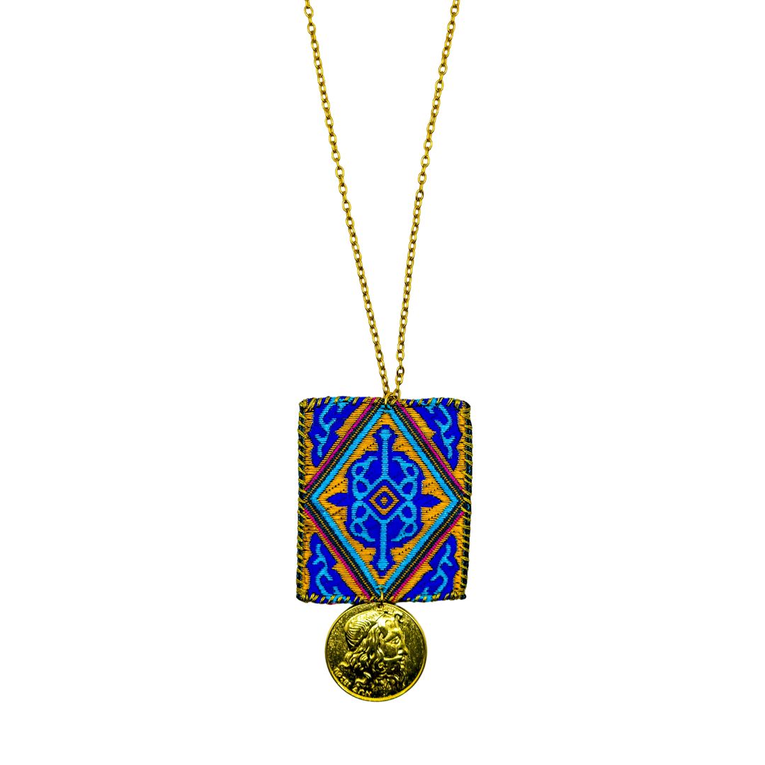 Alavida necklace