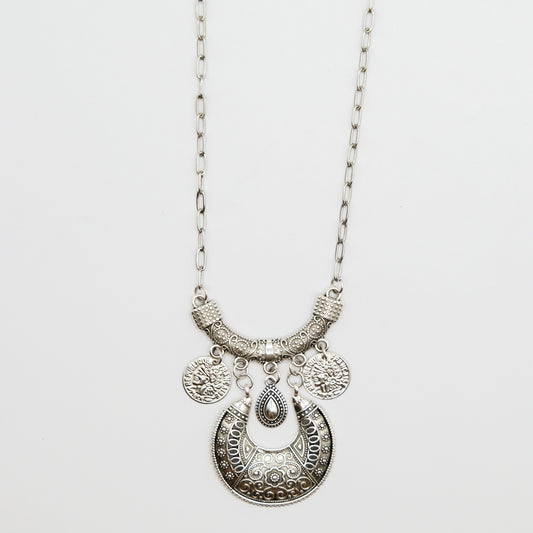 Aneme necklace