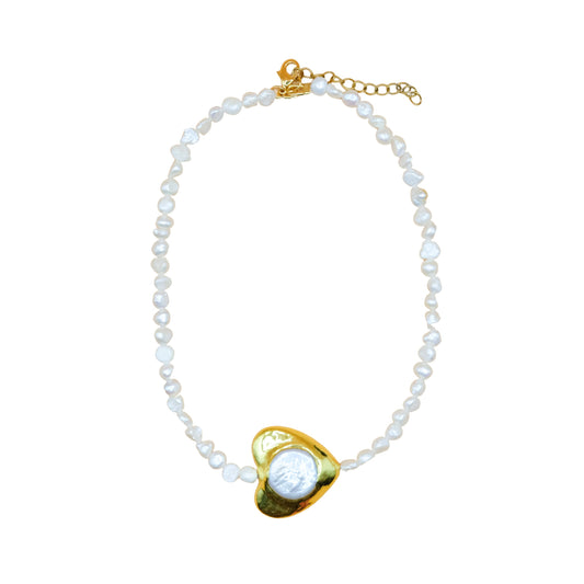 Pearl Kiss necklace